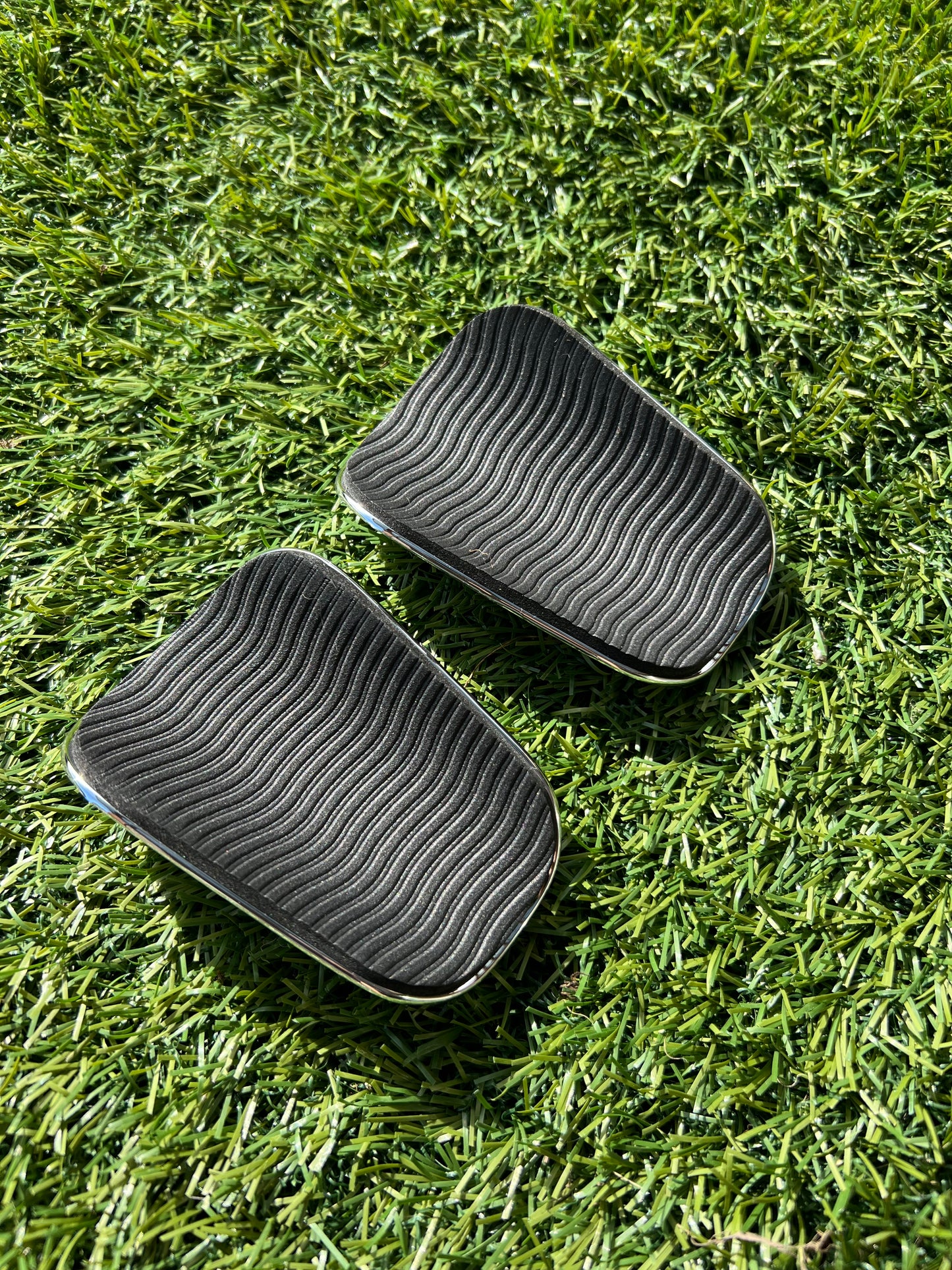 Chrome Mini Shinguards (Especial Edition)