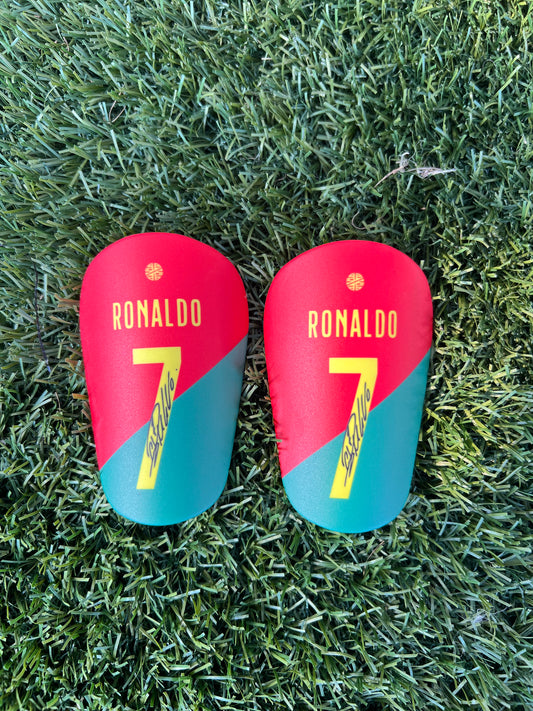 Ronaldo R7 Mini Shinguards